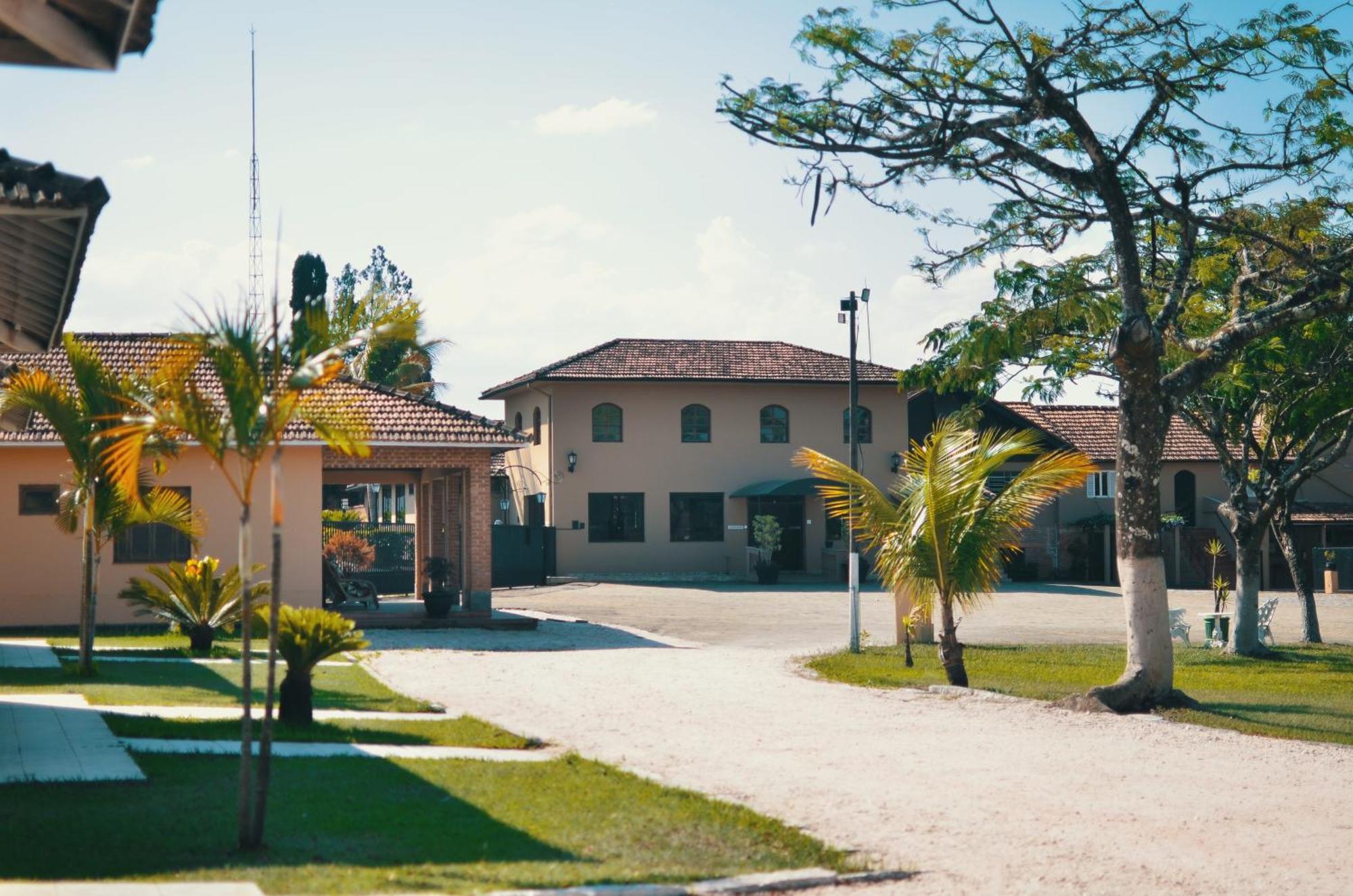 O Paturi Hotel Guaratinguetá Exterior foto